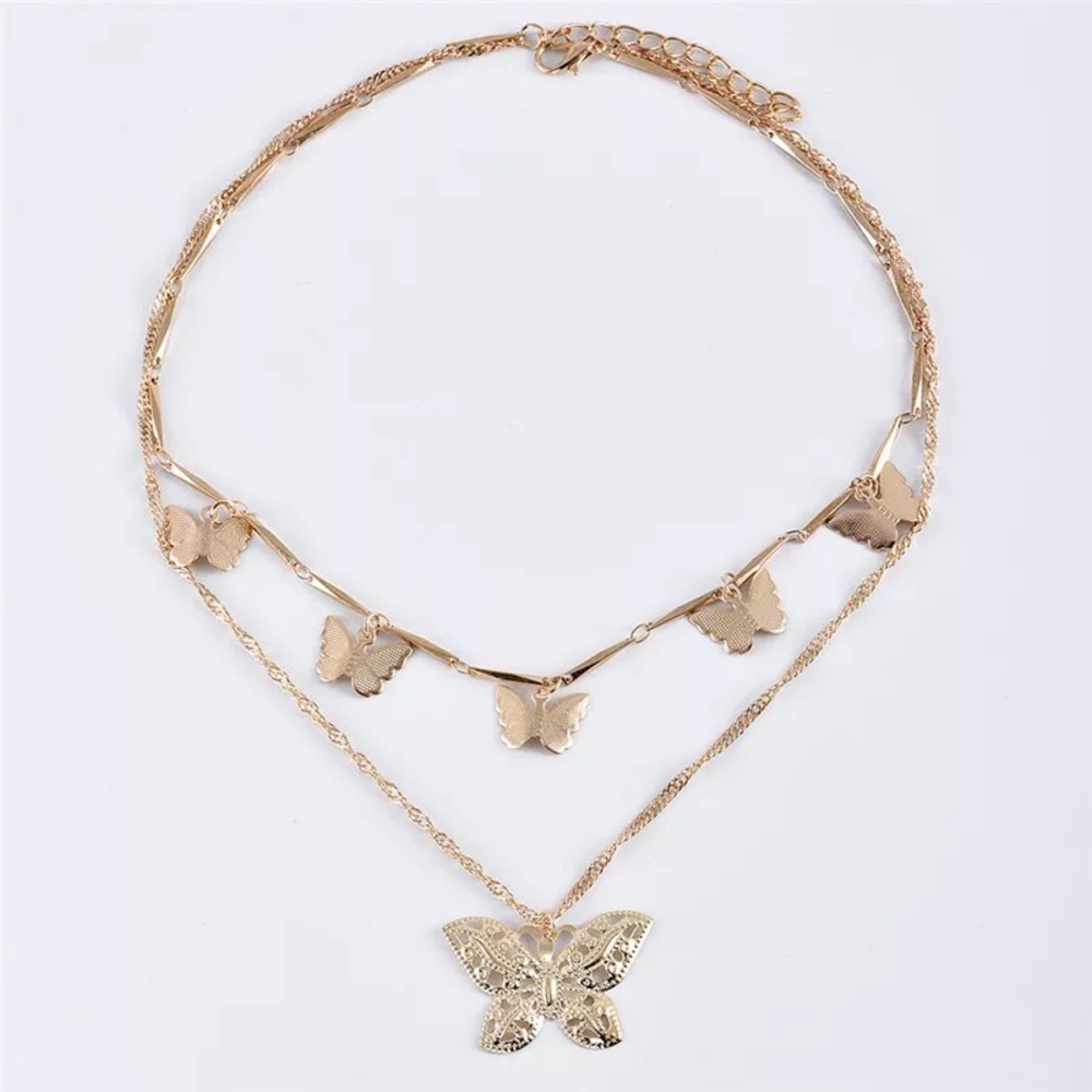 NEW! rare gold butterfly necklace set π¦ - Picture 4 of 5
